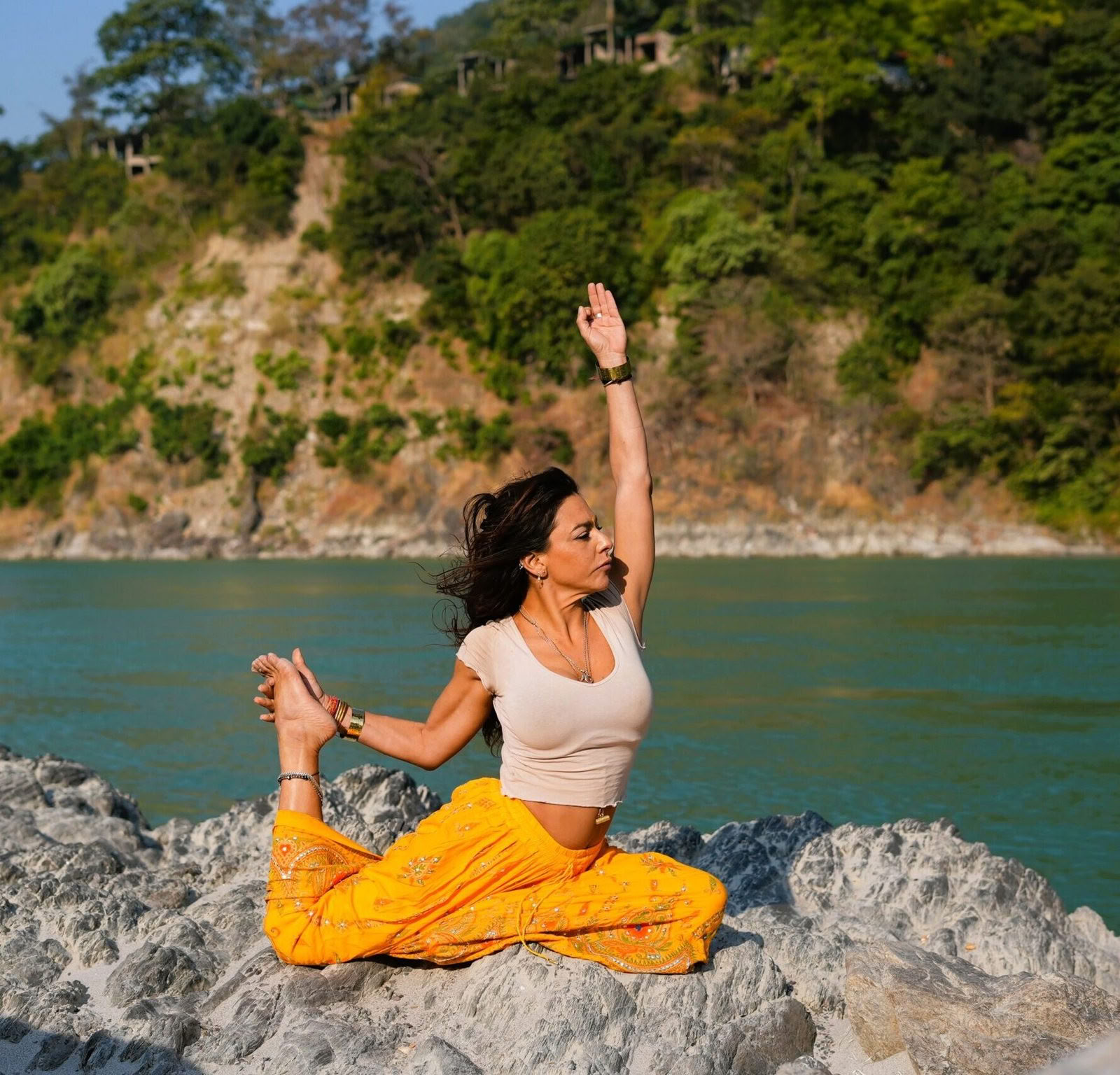 100-stündige Yoga-Lehrer-Ausbildung