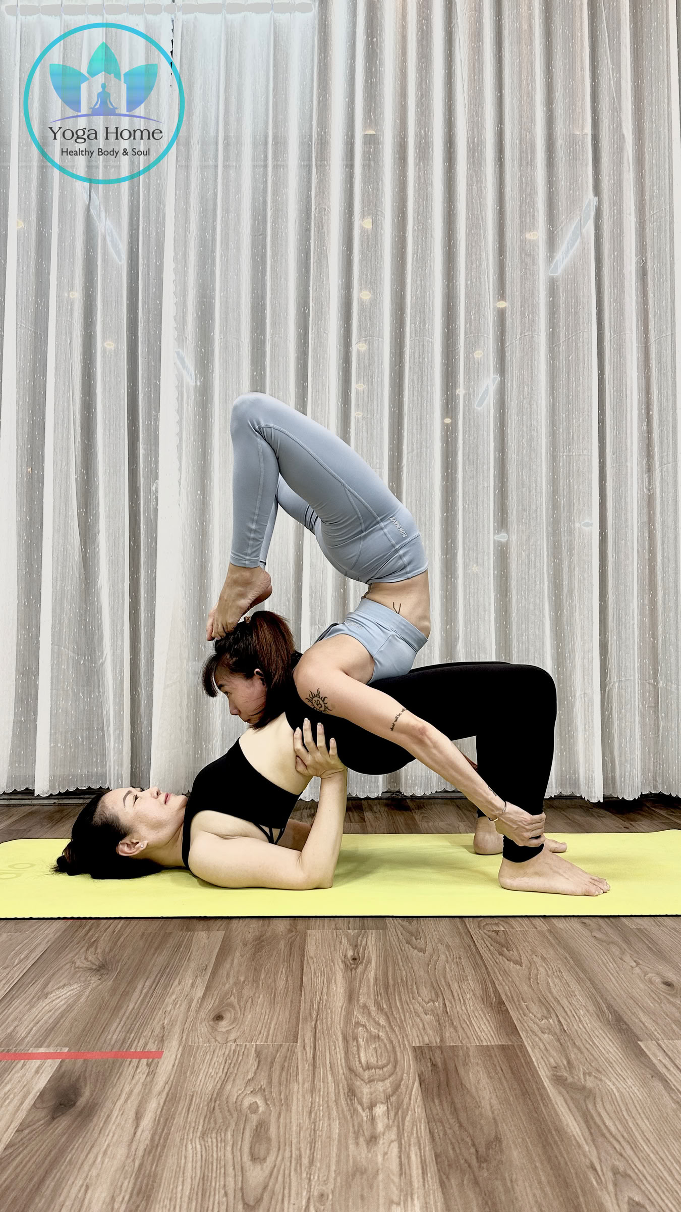 200-Stunden-Yogalehrerausbildung in der Yoga Home School