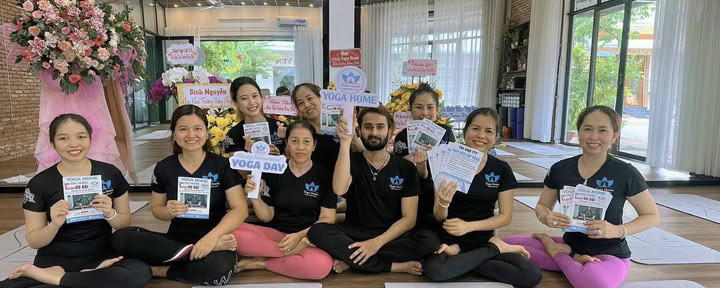 200-Stunden-Yogalehrerausbildung in der Yoga Home School