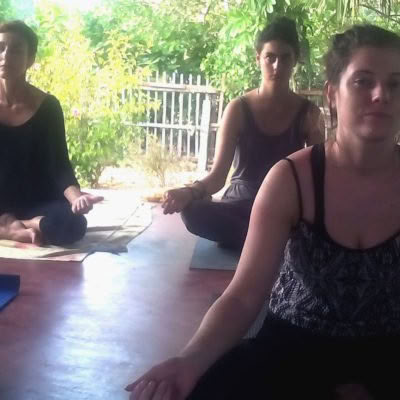 3 Monate tägliche Yogakurse für Anfänger