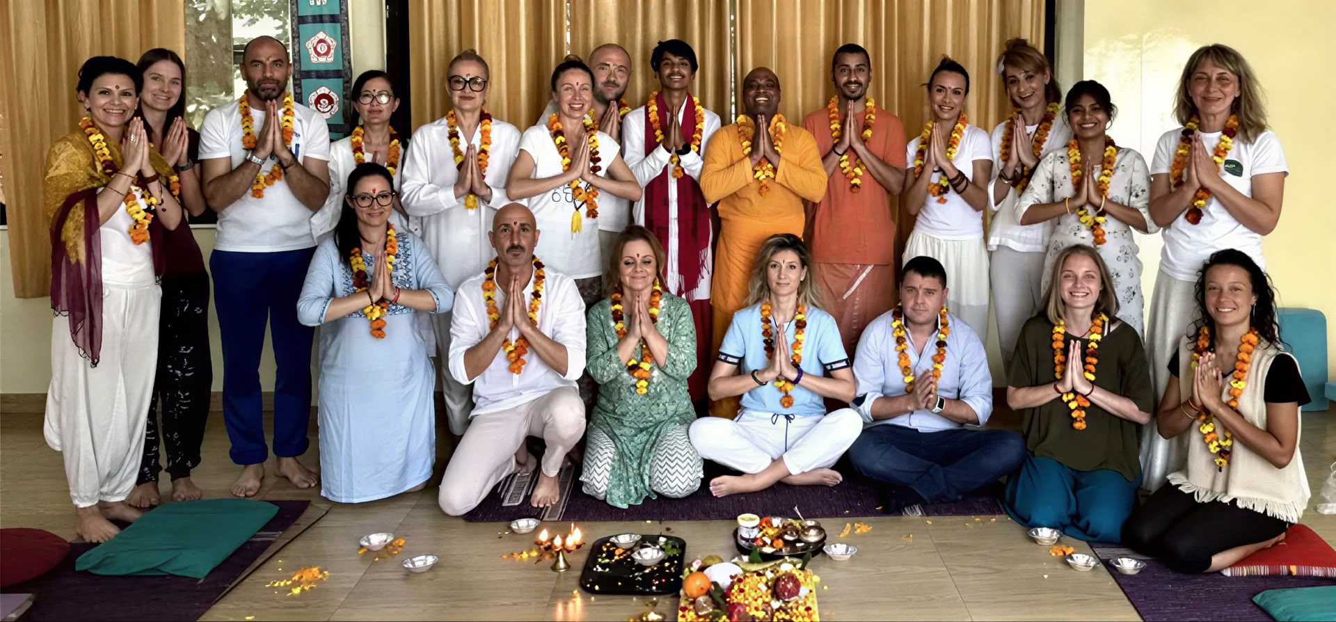 300-Stunden-Meditationslehrer-Ausbildung in Rishikesh