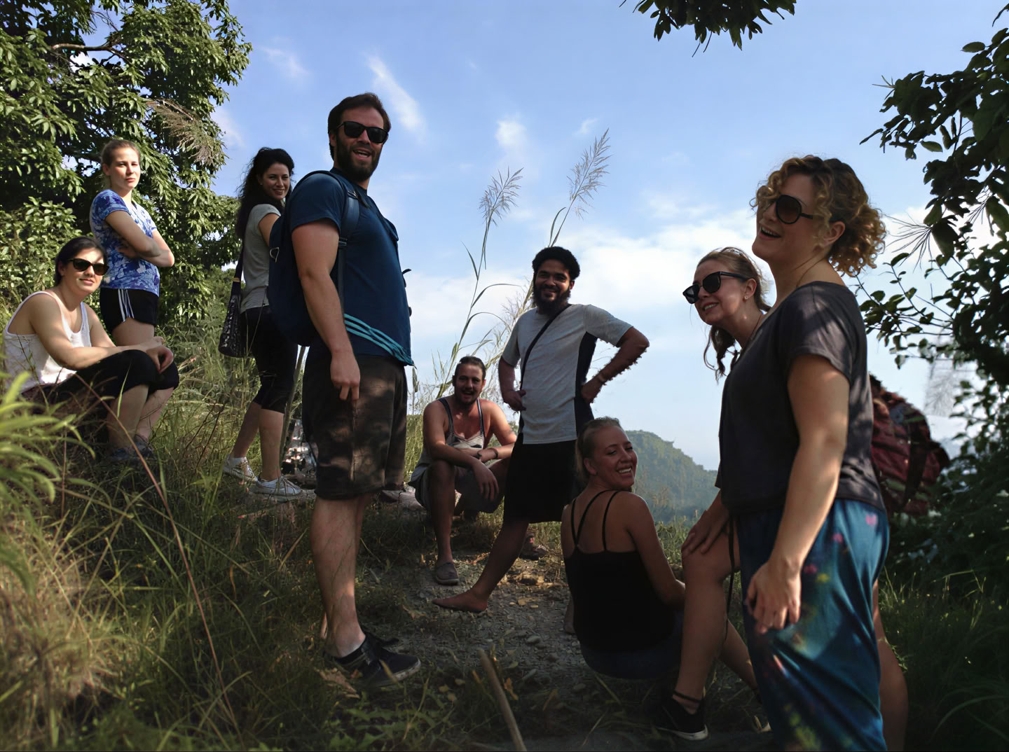 Yoga-Retreat bei Sonnenaufgang in Pokhara