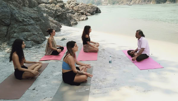21-tägiger Kurs für alternative Therapien in Rishikesh