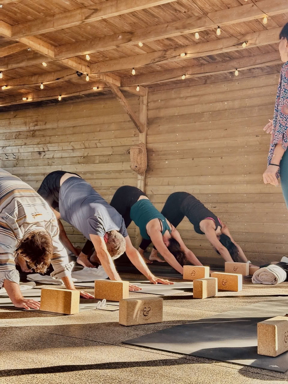 Nicht ganz so ernst gemeintes Yoga-Retreat