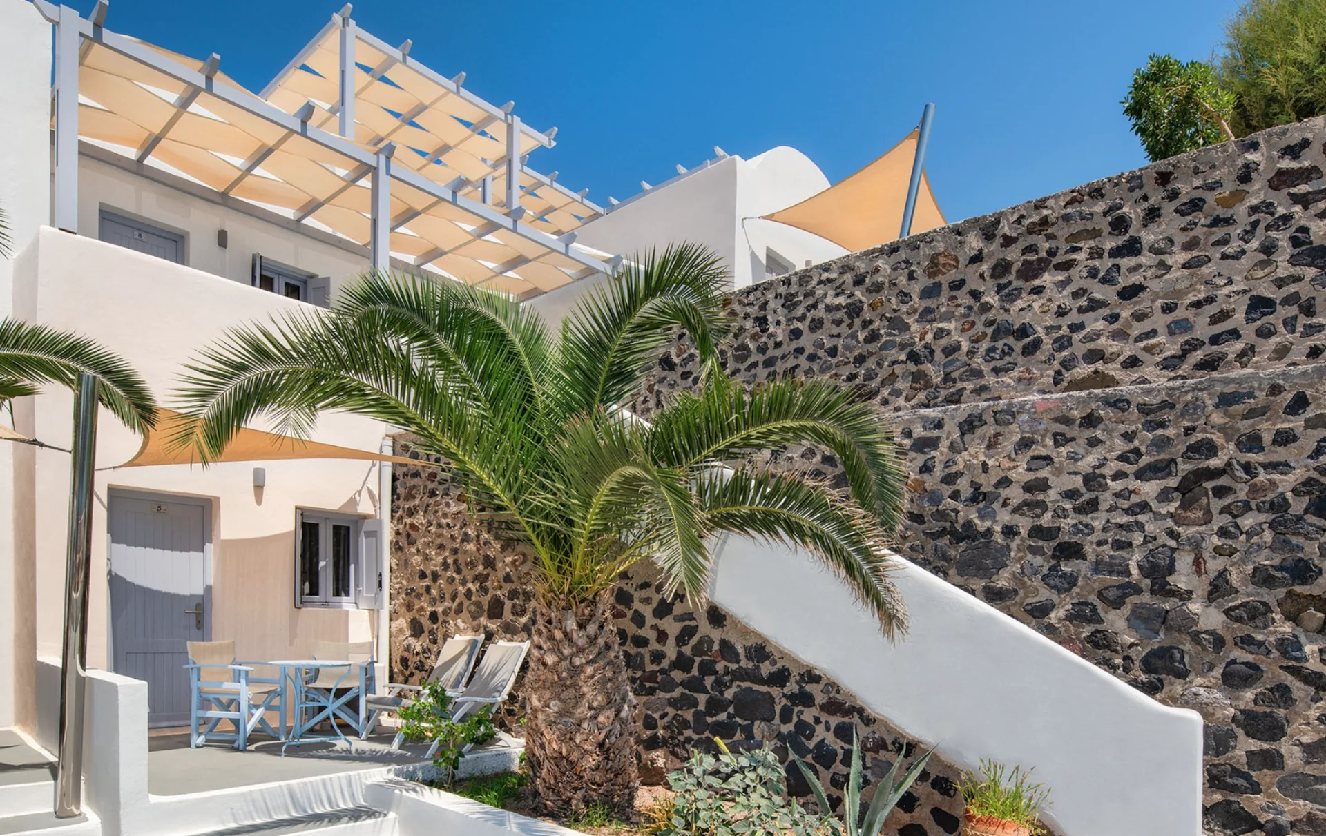 Yoga-Urlaub auf Santorin