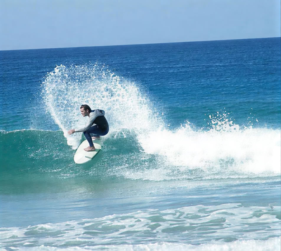 Bewege dich wie Wasser: Yoga-, Pilates- und Surf-Retreat
