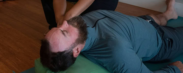 Kunst der Berührung: Massagetechniken Grundlagen