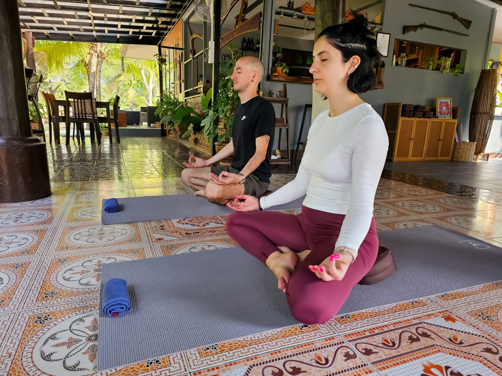 Exklusiver Yoga- und Wein-Ausflug für eine Nacht