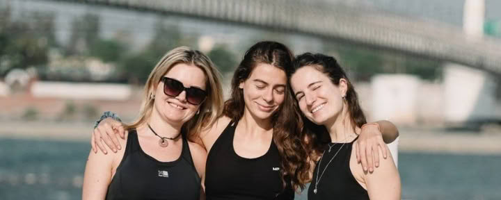Ruhiges und erdendes Abendyoga mit Ginni
