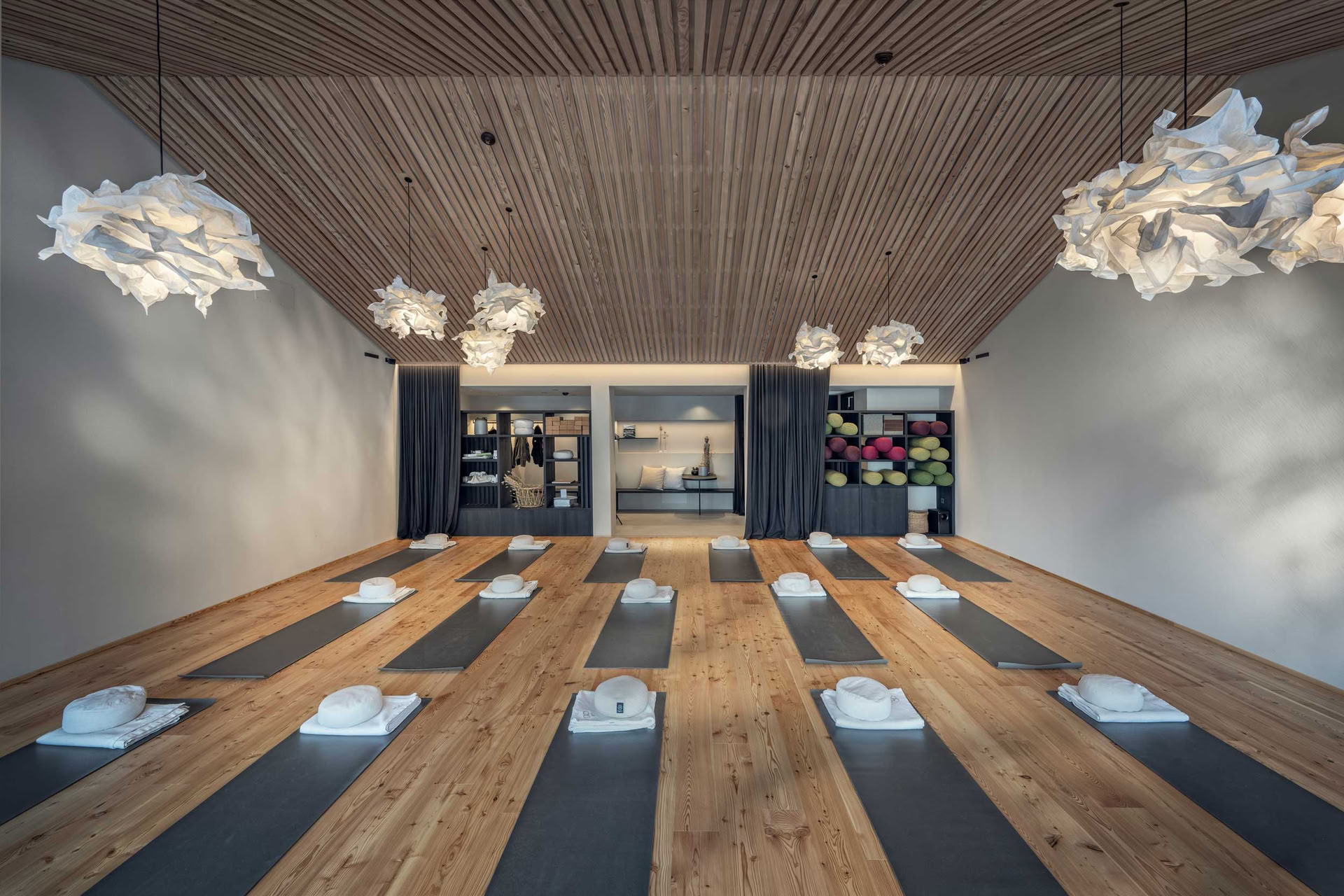 Winter-Yoga-Retreat in den italienischen Dolomiten