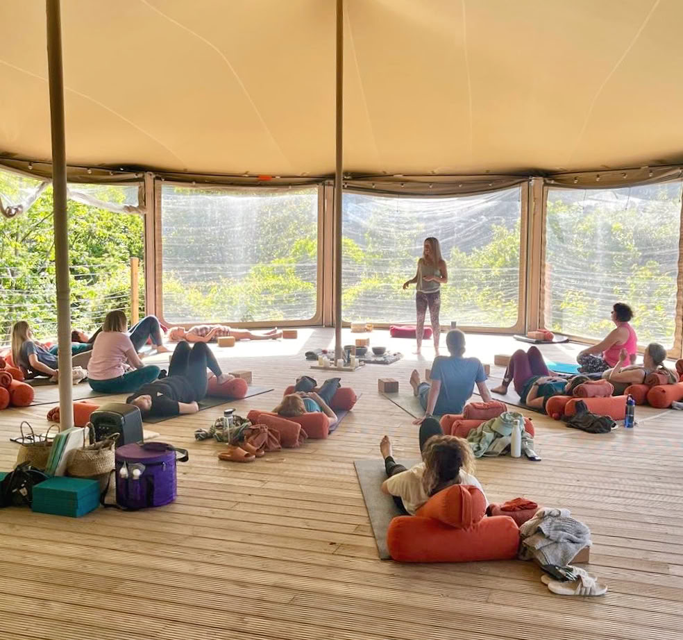 TreeTop-Yoga-Retreat in Devon