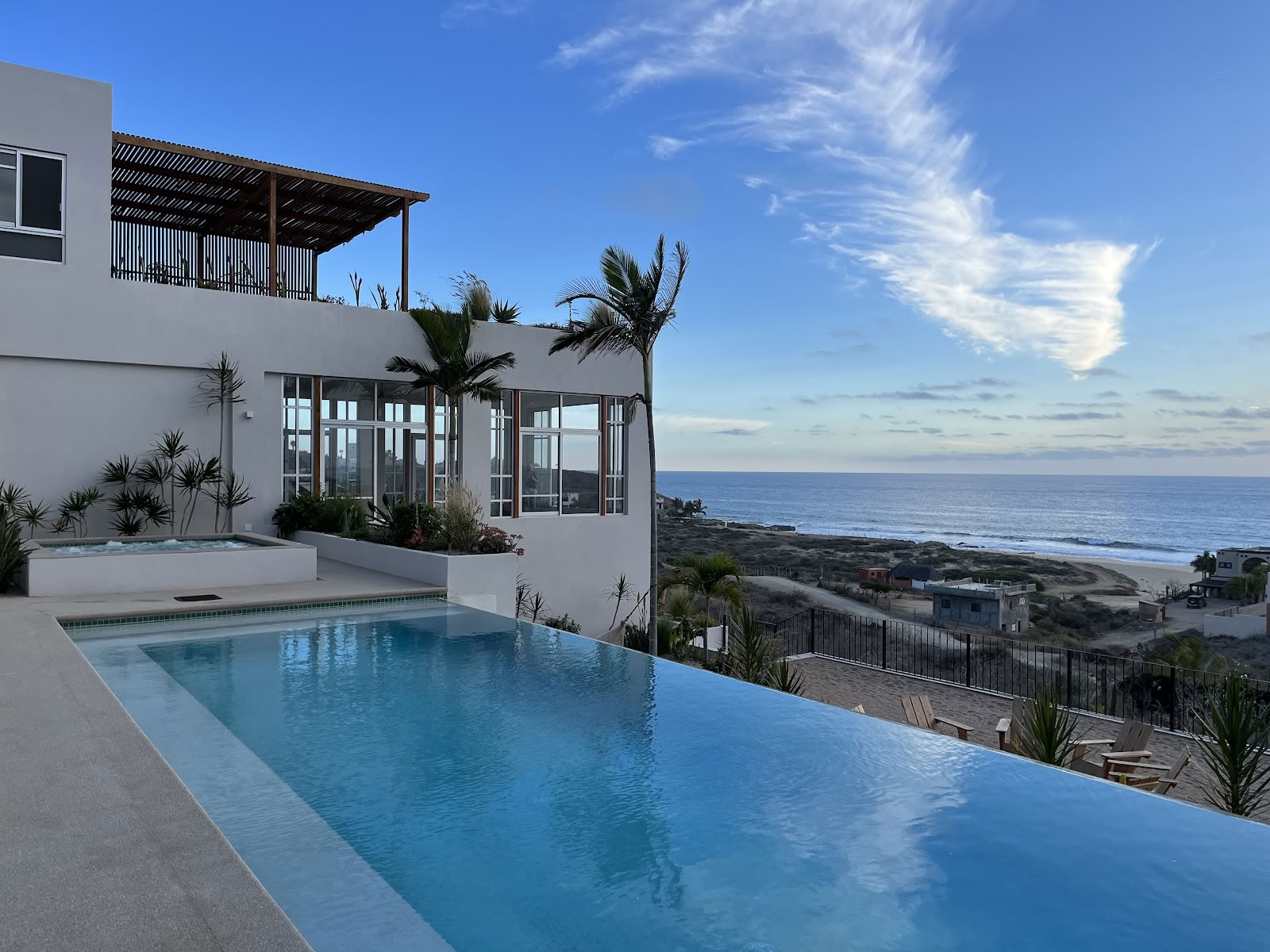 Topia Boutique-Retreat-Center