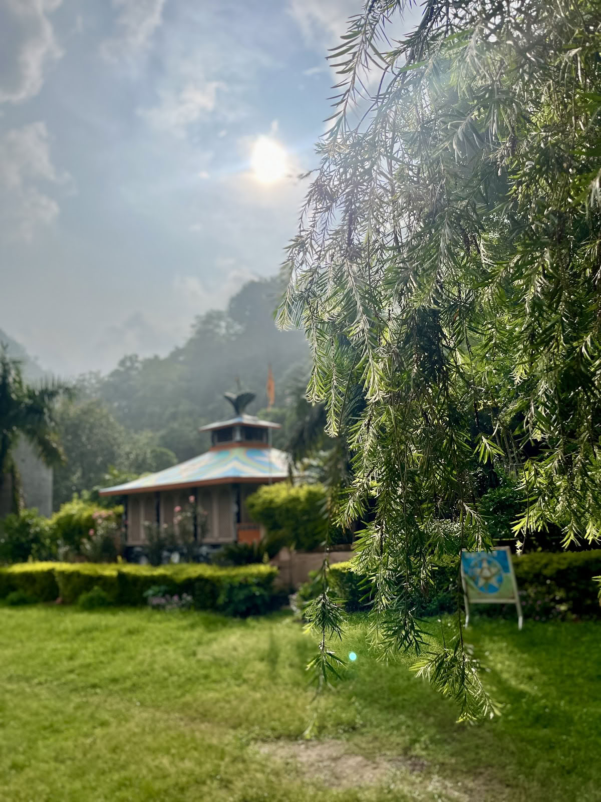 Abhyasa Yogmath | Traditionelles Yoga- & Meditations-Ashram in Rishikesh, Indien