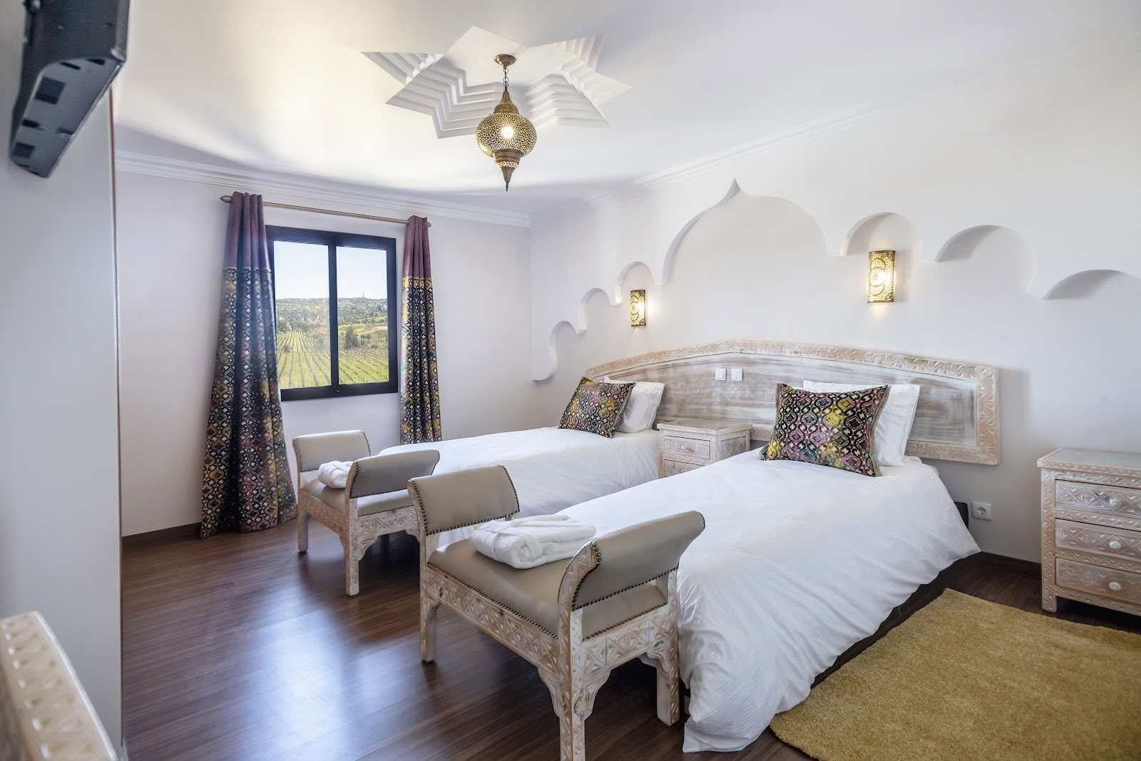 Al Karob - Yoga-Boutique-Villa