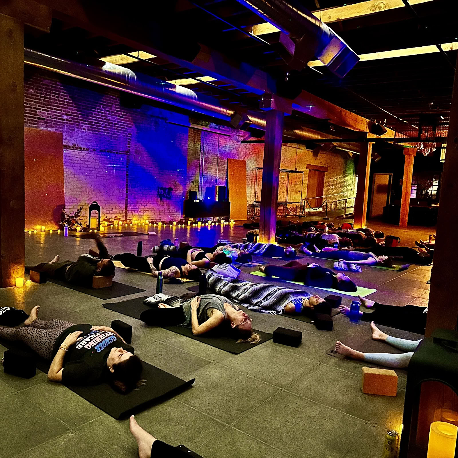 Denver – Yoga Social