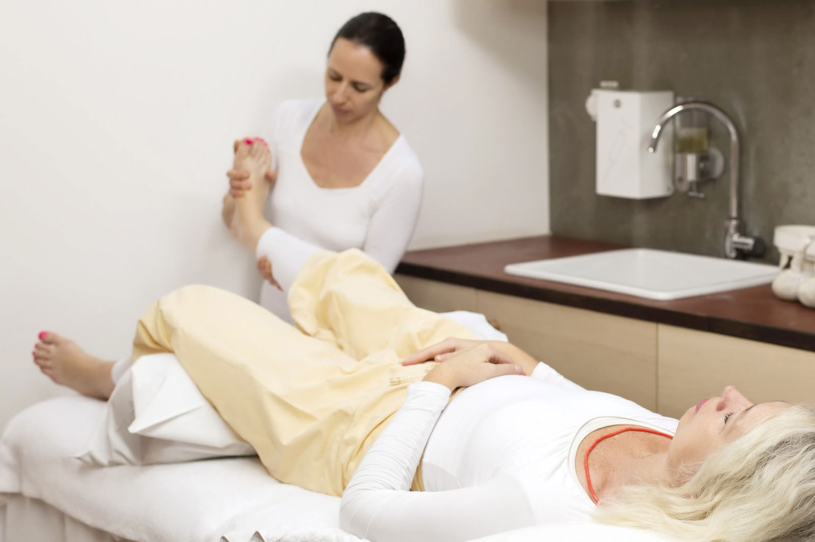Eve Khambatta Therapien & Yoga