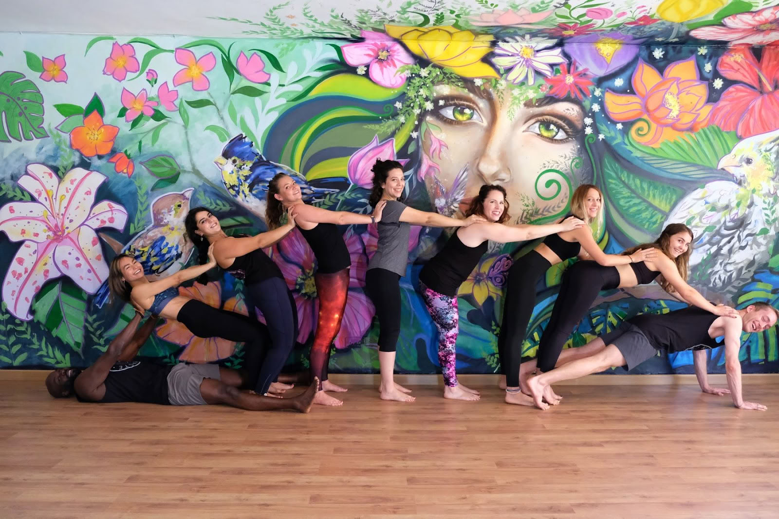 Fliegender Baum Yoga