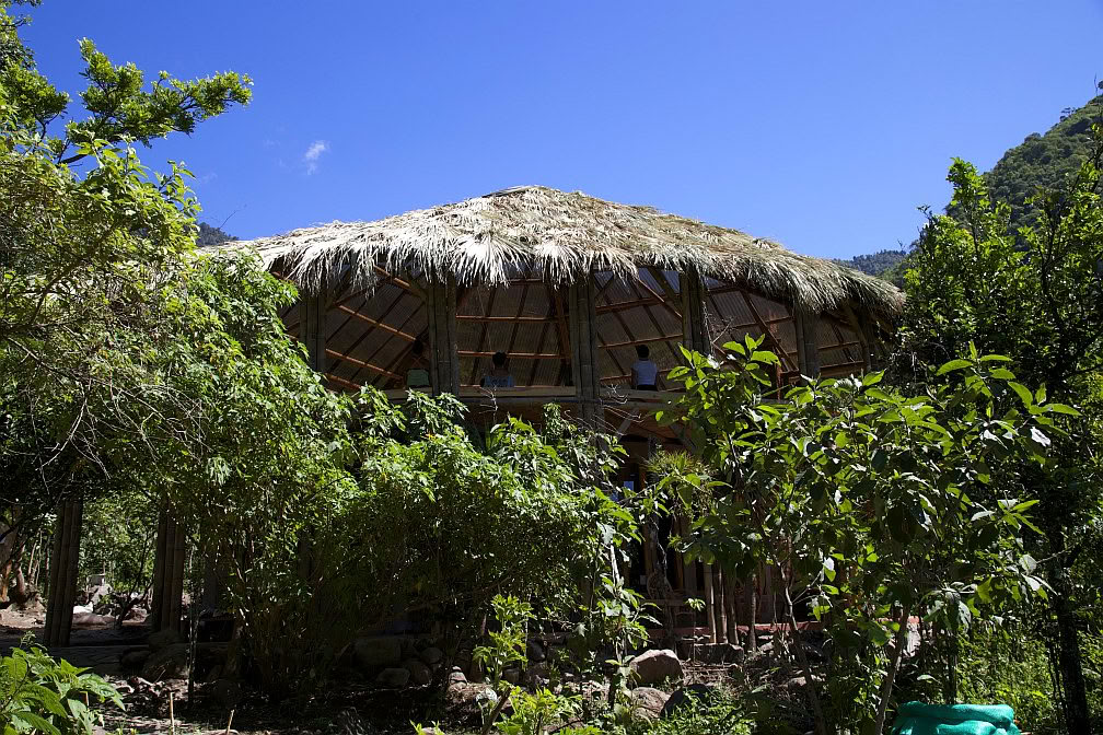 Liebe, Entwicklung und Erwachen im Mahadevi Ashram