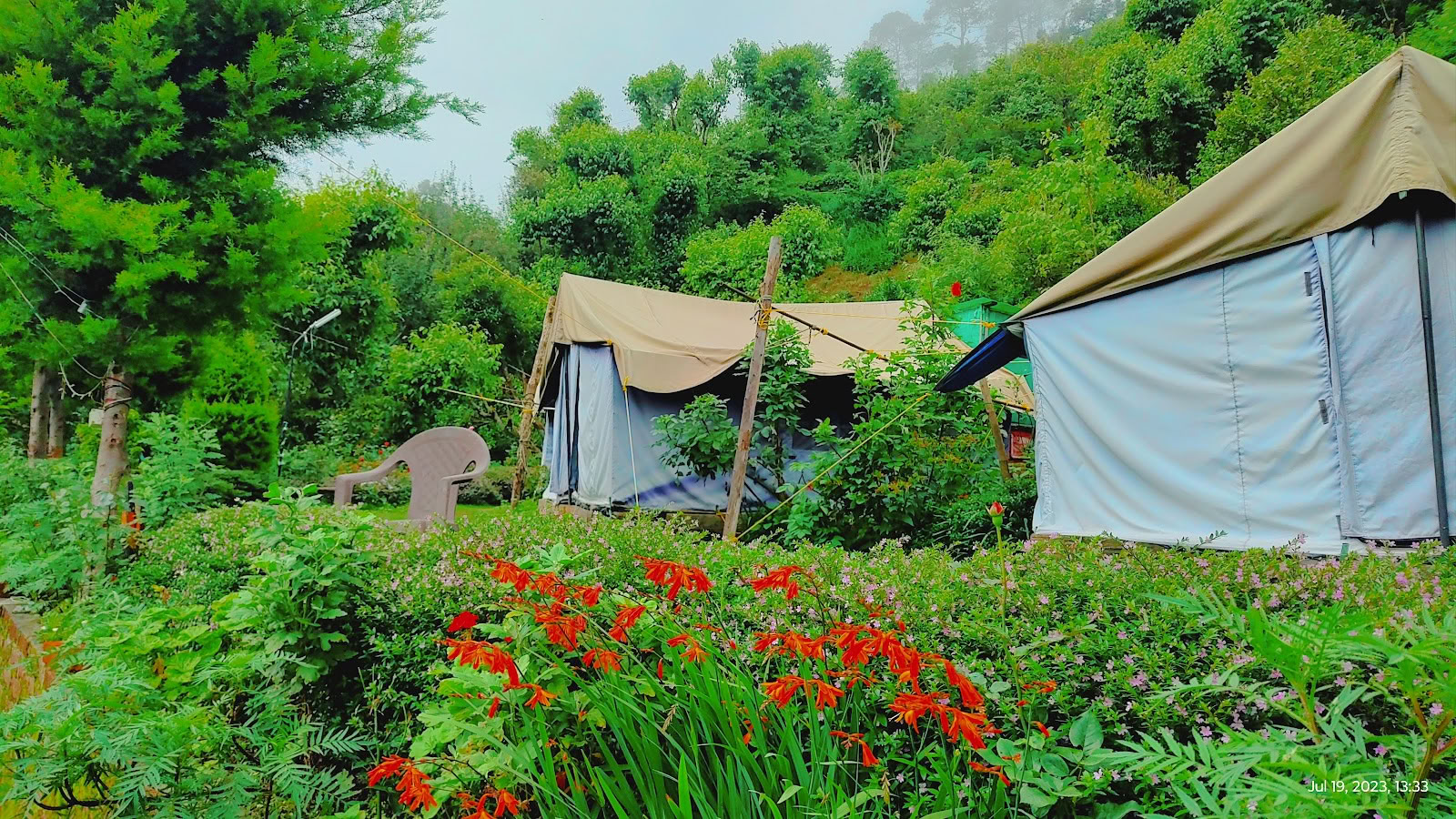 Mächtiges Himalaya-Camp