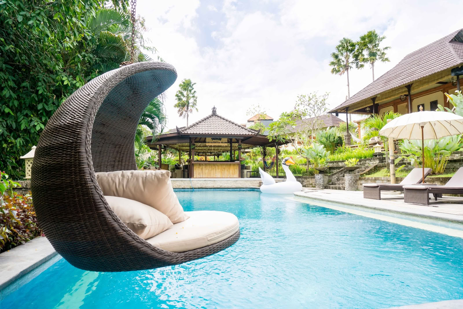Mondo Surf Village - Surf-Camp Canggu, Bali