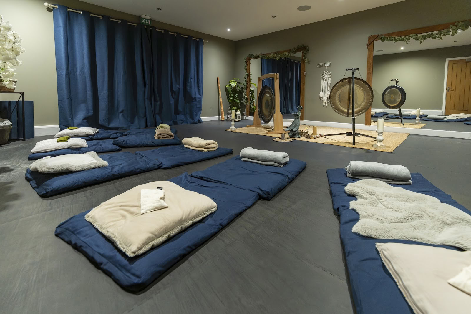 Ruhige Gewässer – Gesundheits- und Float-Retreat
