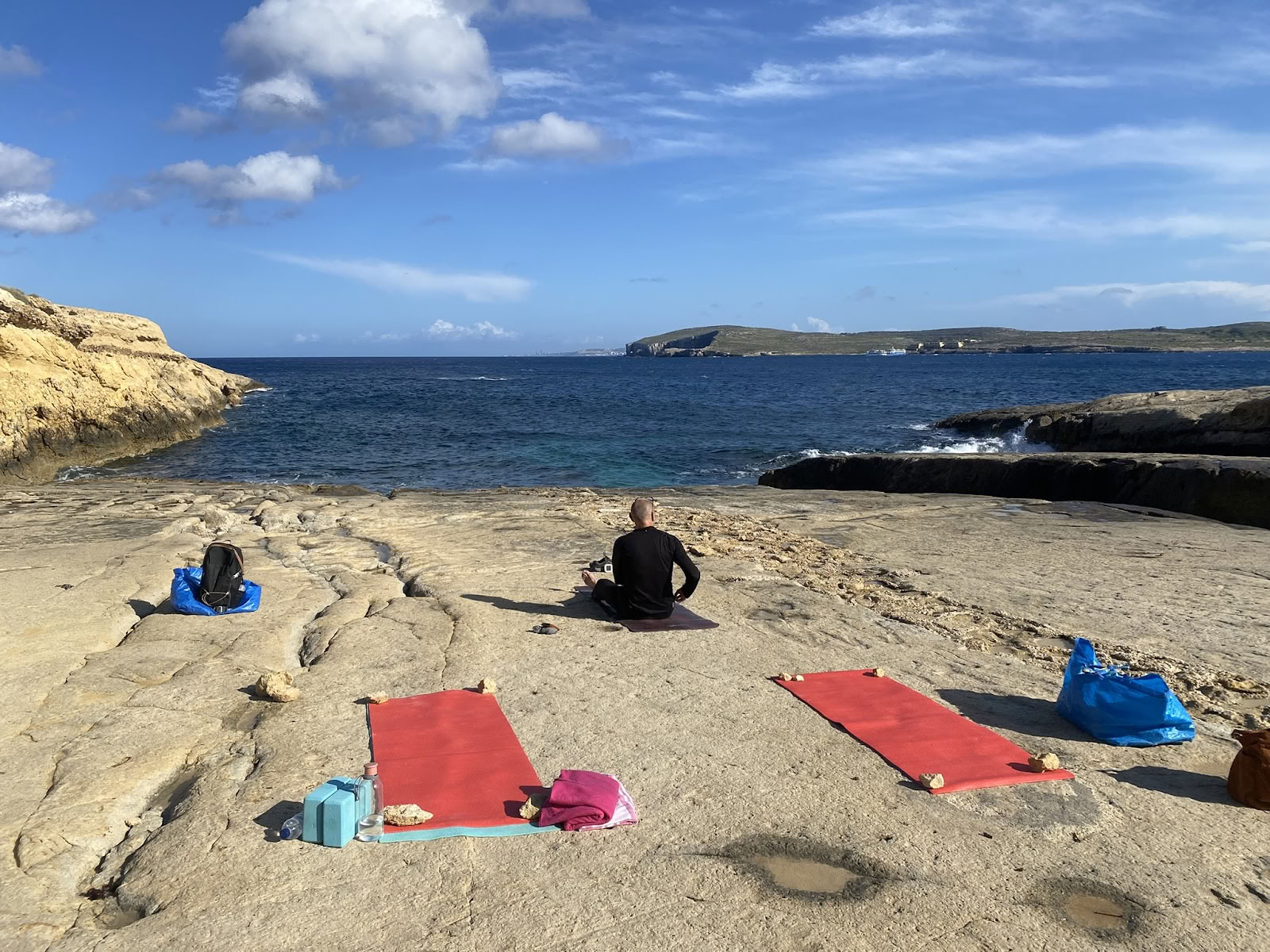 Gelber Felsen Yoga Gozo