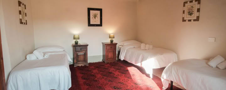 Dreibettzimmer mit eigenem Bad