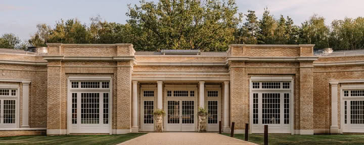 Ummauerter Garten oder Stable Suite