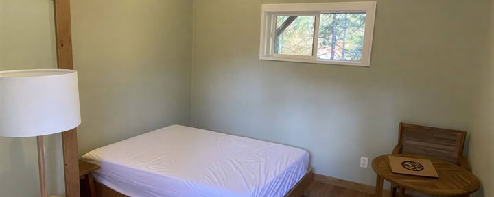 Bell Hotel (1 Queen-Bett)