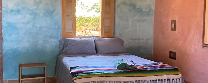 Privatzimmer mit eigenem Bad, Kingsize-Bett und Veranda (optionale Klimaanlage)