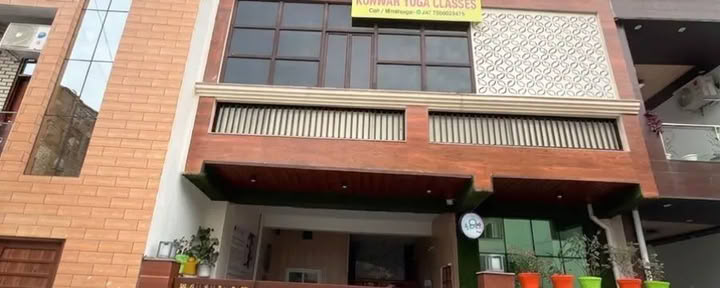 Residenzielles Yoga (Gemeinschaftszimmer)
