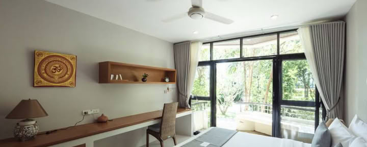 Private Garden Room