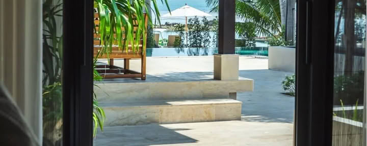 Private Beachview Room